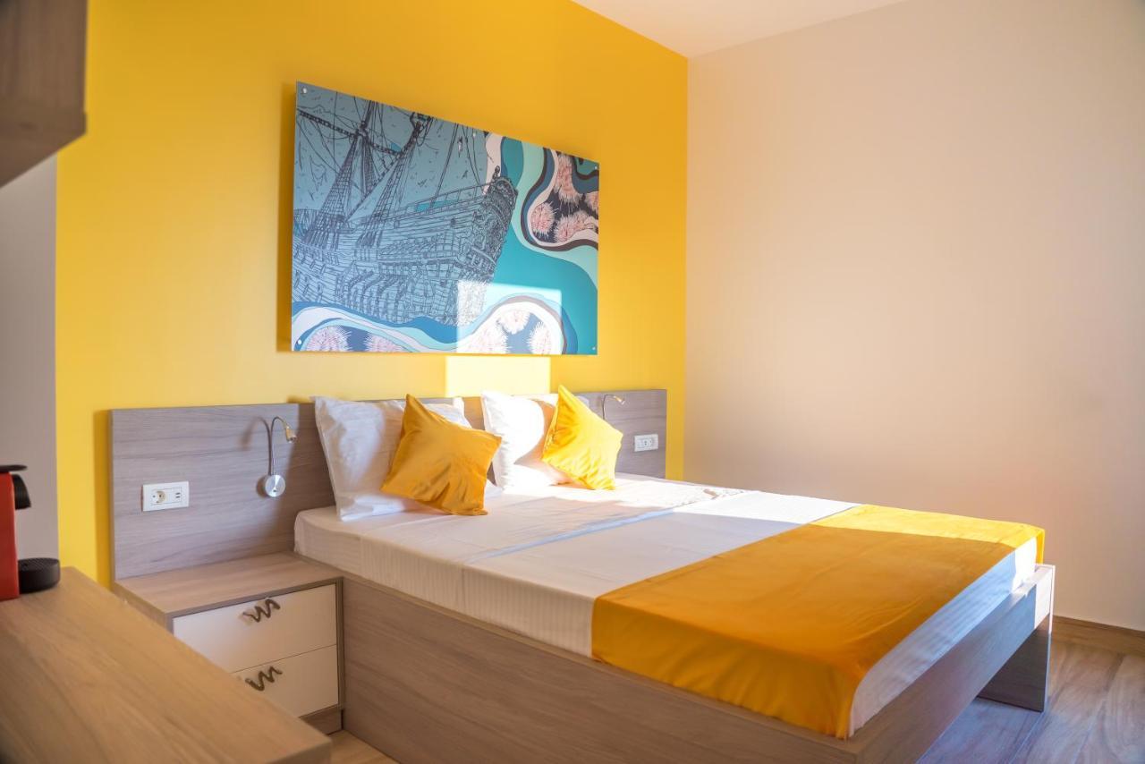 Lake Boutique Apartments & Rooms Mamaia Exterior foto