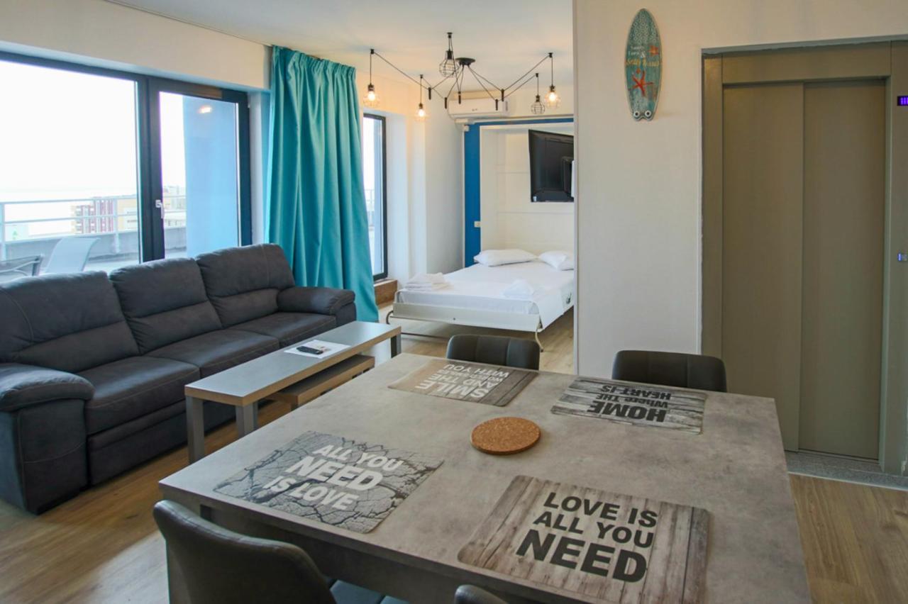 Lake Boutique Apartments & Rooms Mamaia Exterior foto